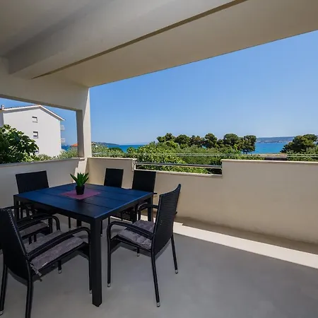 Apartamento By The Sea Kastel Stafilic, - 20979 *